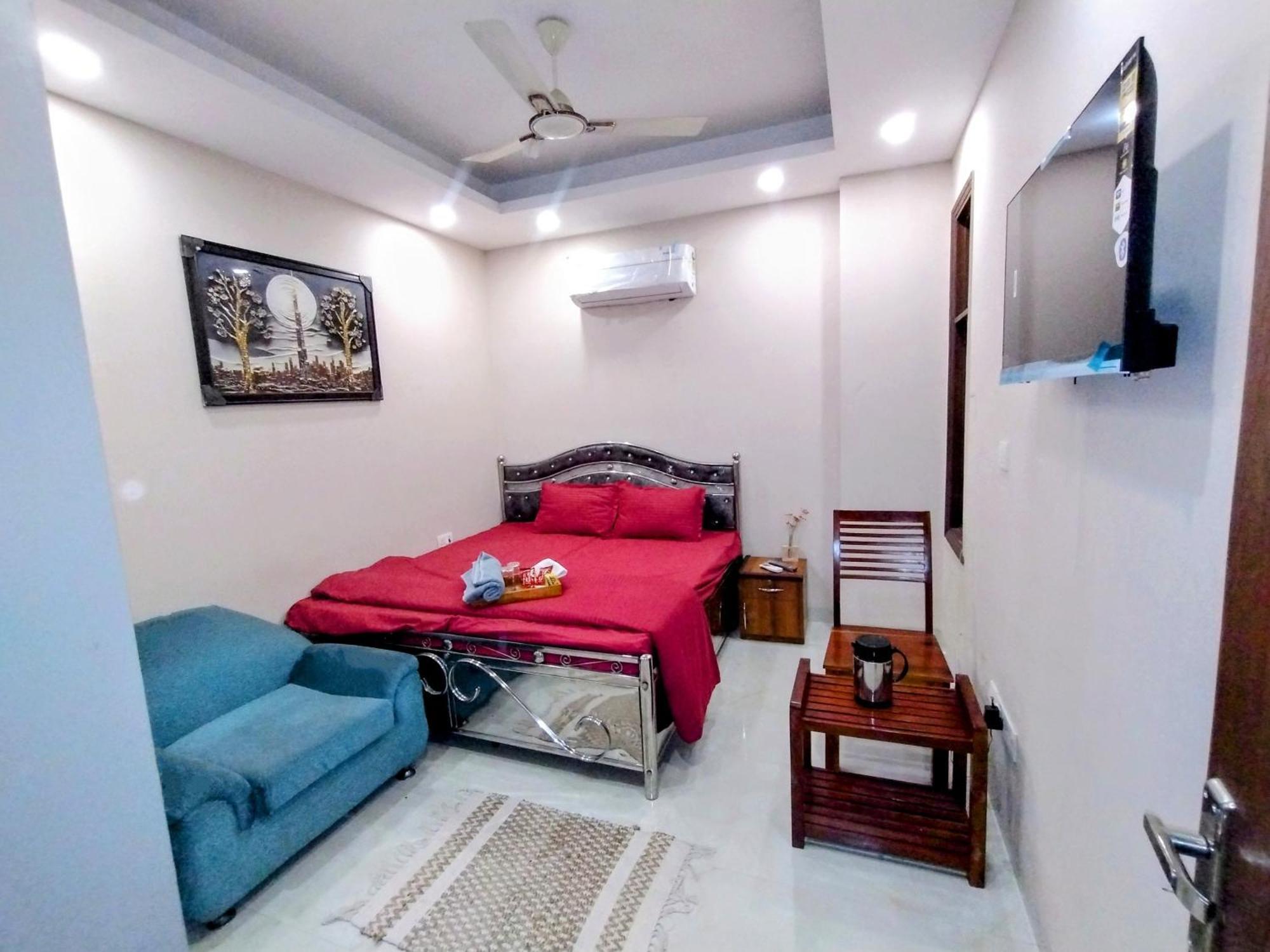 Apartment Lily Comfy Couples & Family Friendly Close To Saket Metro Station ,private Bathroom External